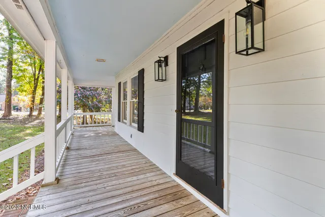 $368,500 | 107 Riverbend Road, Jacksonville, NC 28540