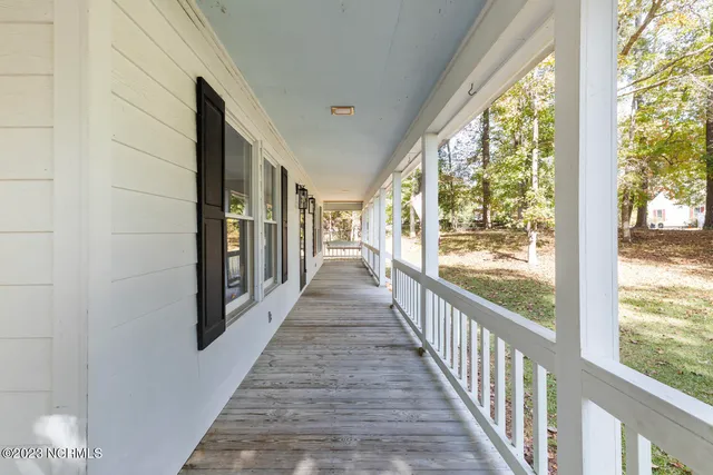 $368,500 | 107 Riverbend Road, Jacksonville, NC 28540