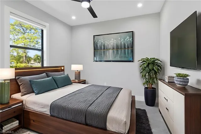 $4,000 | 2740 35th Avenue Northeast, Naples, FL 34120