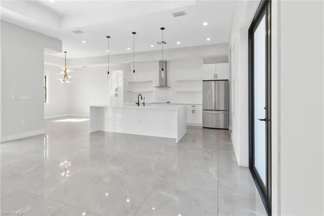 $4,000 | 2740 35th Avenue Northeast, Naples, FL 34120