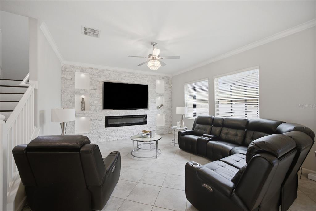 11419 Sunburst Marble Road Riverview, FL 33579 - Photo 5 of 46