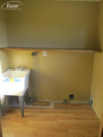 5943 Lytle Road Corunna, MI 48817 - Photo 10 of 36 20181480-9.JPG