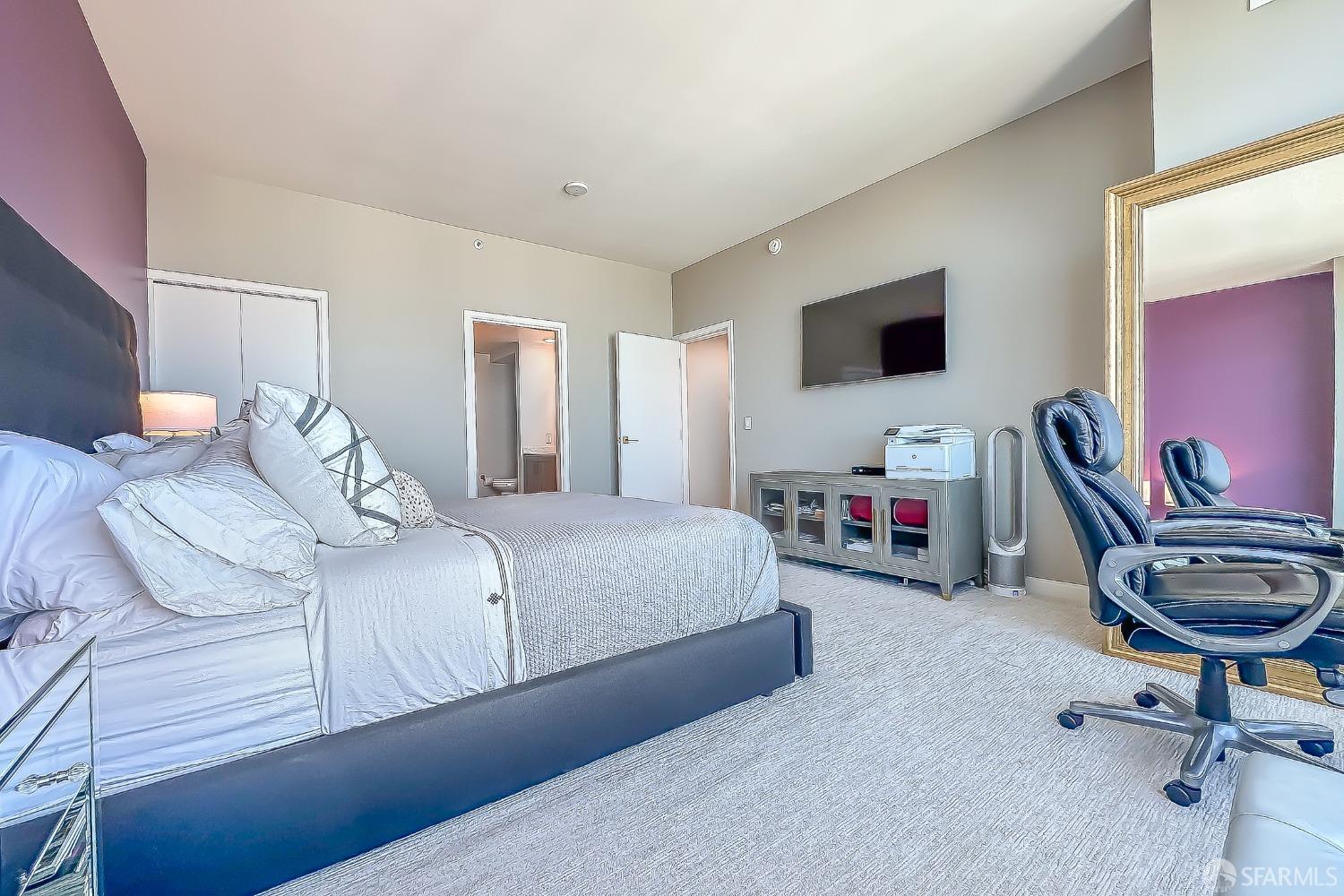 401 Harrison Street, Unit 44A San Francisco, CA 94105 - Photo 28 of 42 a bedroom with furniture and a sink