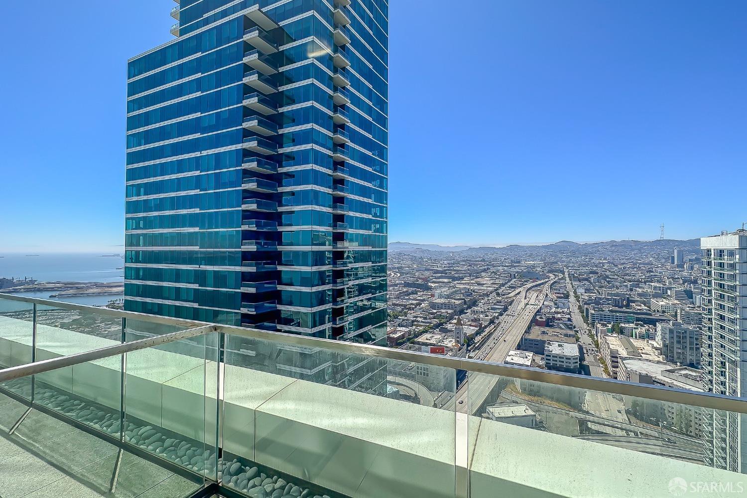 401 Harrison Street, Unit 44A San Francisco, CA 94105 - Photo 10 of 42 a view of balcony with a floor to ceiling window