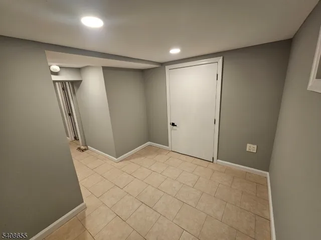 $3,800 | 163 Elm Street, Elizabeth, NJ 07208