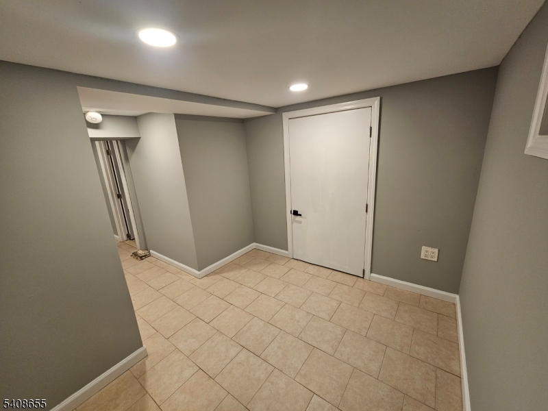 163 Elm Street Elizabeth, NJ 07208 - Photo 14 of 18