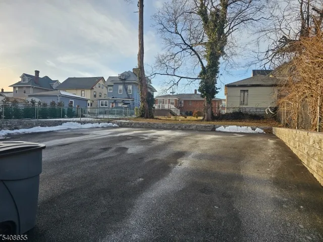 $3,800 | 163 Elm Street, Elizabeth, NJ 07208