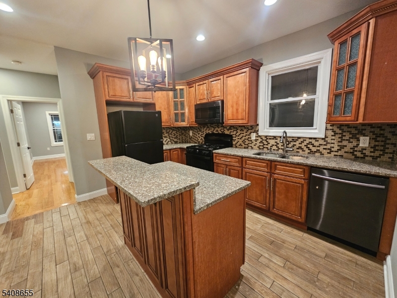 163 Elm Street Elizabeth, NJ 07208 - Photo 6 of 18