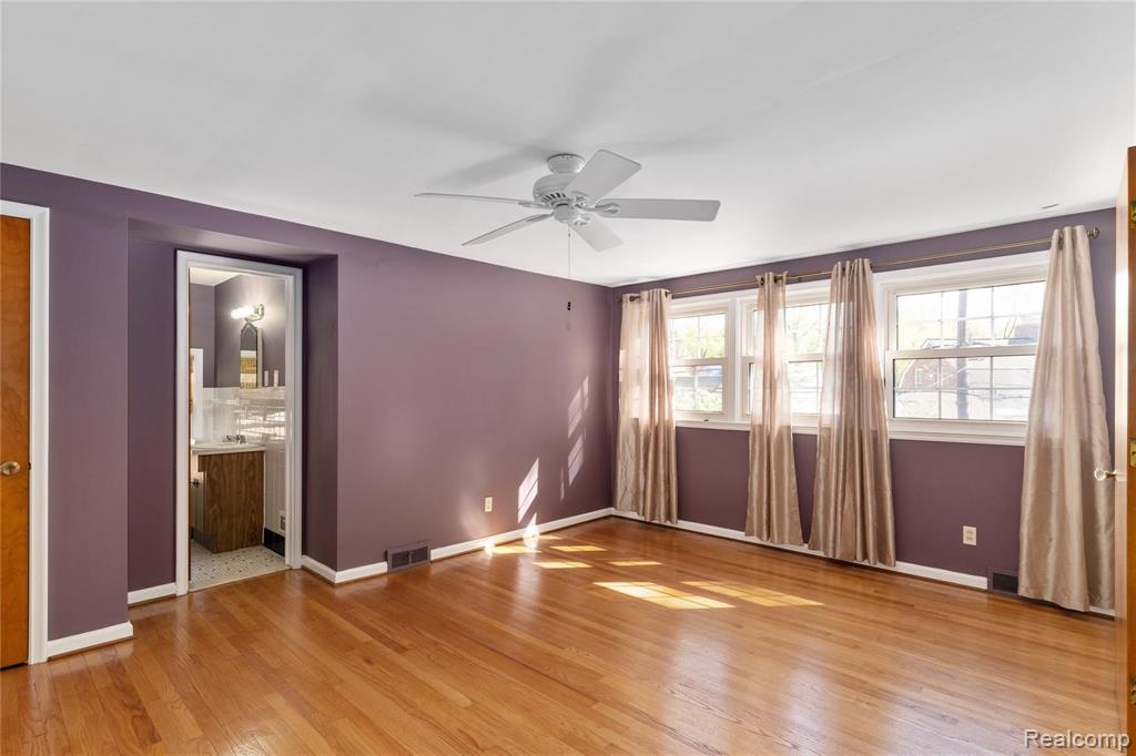 3316 Eastham Road Dearborn, MI 48120 - Photo 19 of 25