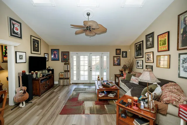 $515,000 | 413 Redford Lane, Modesto, CA 95350