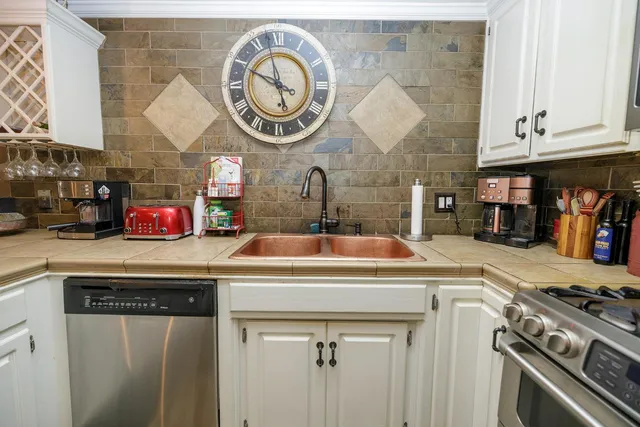 $515,000 | 413 Redford Lane, Modesto, CA 95350