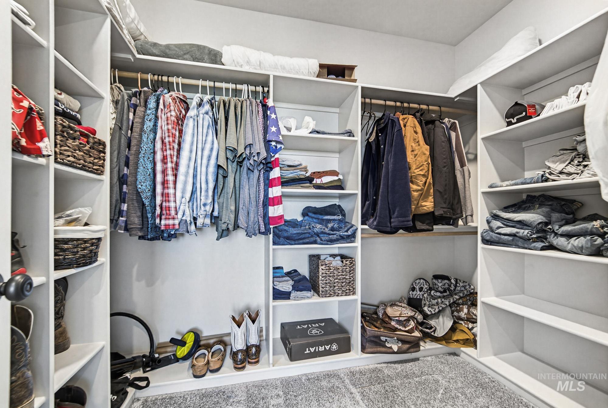 24753 Simplot Boulevard Wilder, ID 83676 - Photo 27 of 47 View of walk in closet