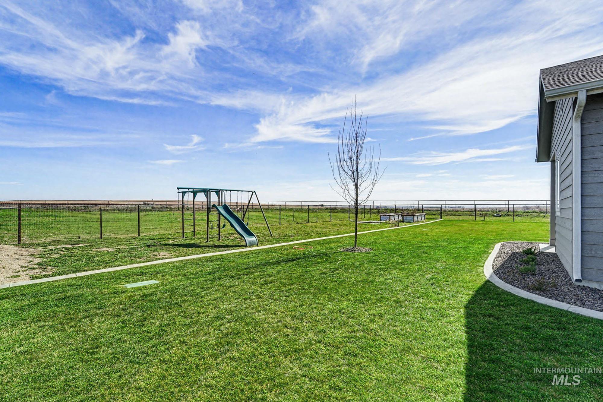 24753 Simplot Boulevard Wilder, ID 83676 - Photo 36 of 47 View of yard