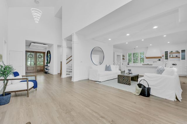 $1,750,000 | 581 Flannery Place, Mount Pleasant, SC 29466