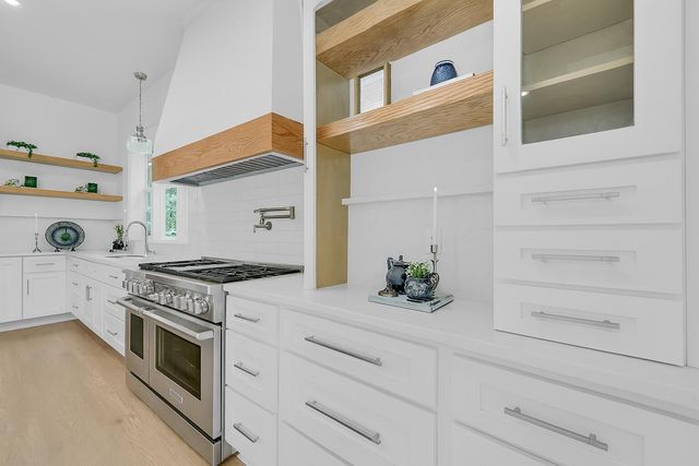 $1,750,000 | 581 Flannery Place, Mount Pleasant, SC 29466