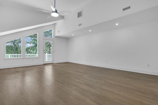 $1,750,000 | 581 Flannery Place, Mount Pleasant, SC 29466