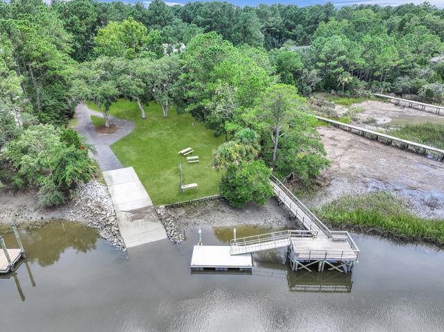 $1,750,000 | 581 Flannery Place, Mount Pleasant, SC 29466