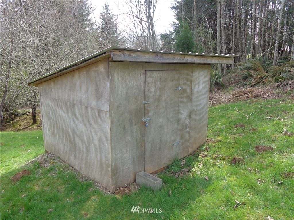 11548 Arnold Road Southwest Rochester, WA 98579 - Photo 13 of 24