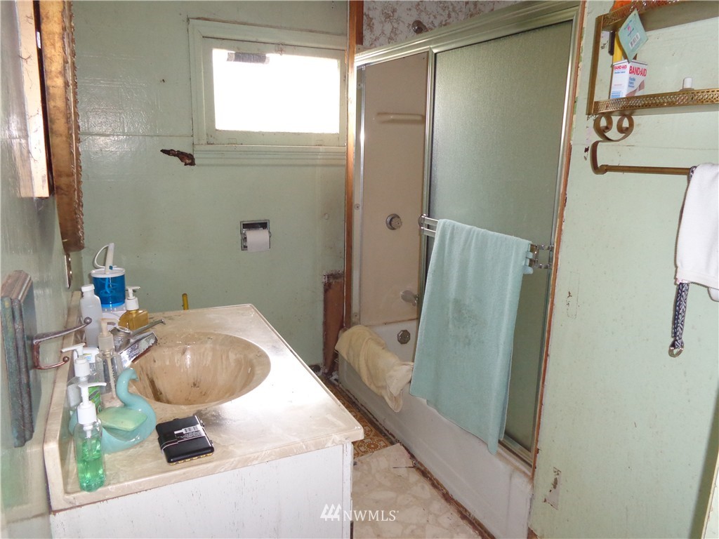 11548 Arnold Road Southwest Rochester, WA 98579 - Photo 7 of 24