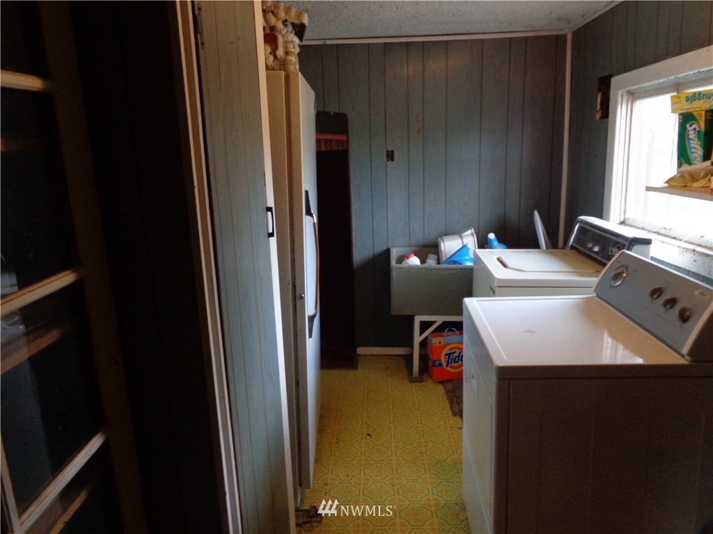 11548 Arnold Road Southwest Rochester, WA 98579 - Photo 8 of 24