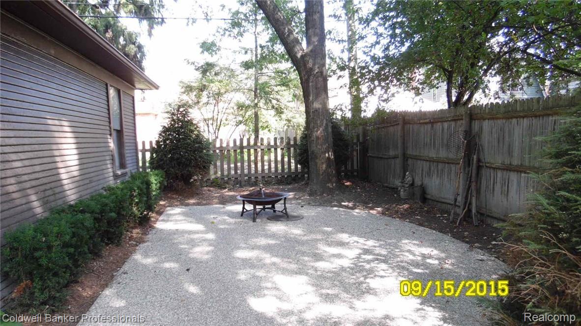 820 Washington Road Grosse Pointe, MI 48230 - Photo 30 of 37 19.JPG
