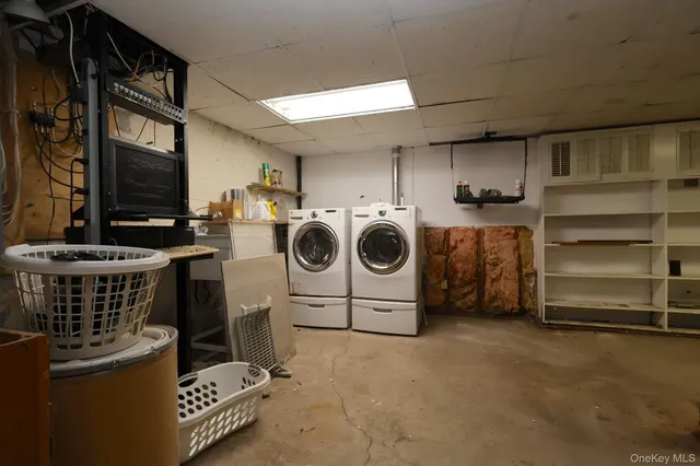 $450,000 | 145 North Fostertown Drive, Newburgh, NY 12550