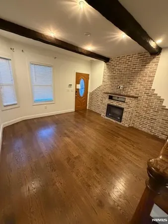 $2,650 | 95 Myrtle Avenue, Unit 1, Nutley, NJ 07110