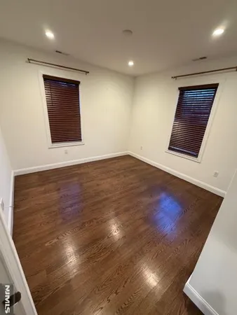 $2,650 | 95 Myrtle Avenue, Unit 1, Nutley, NJ 07110