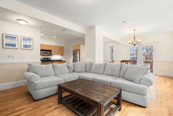 $4,900 | 795 East 5th Street, Unit 2, Boston, MA 02127