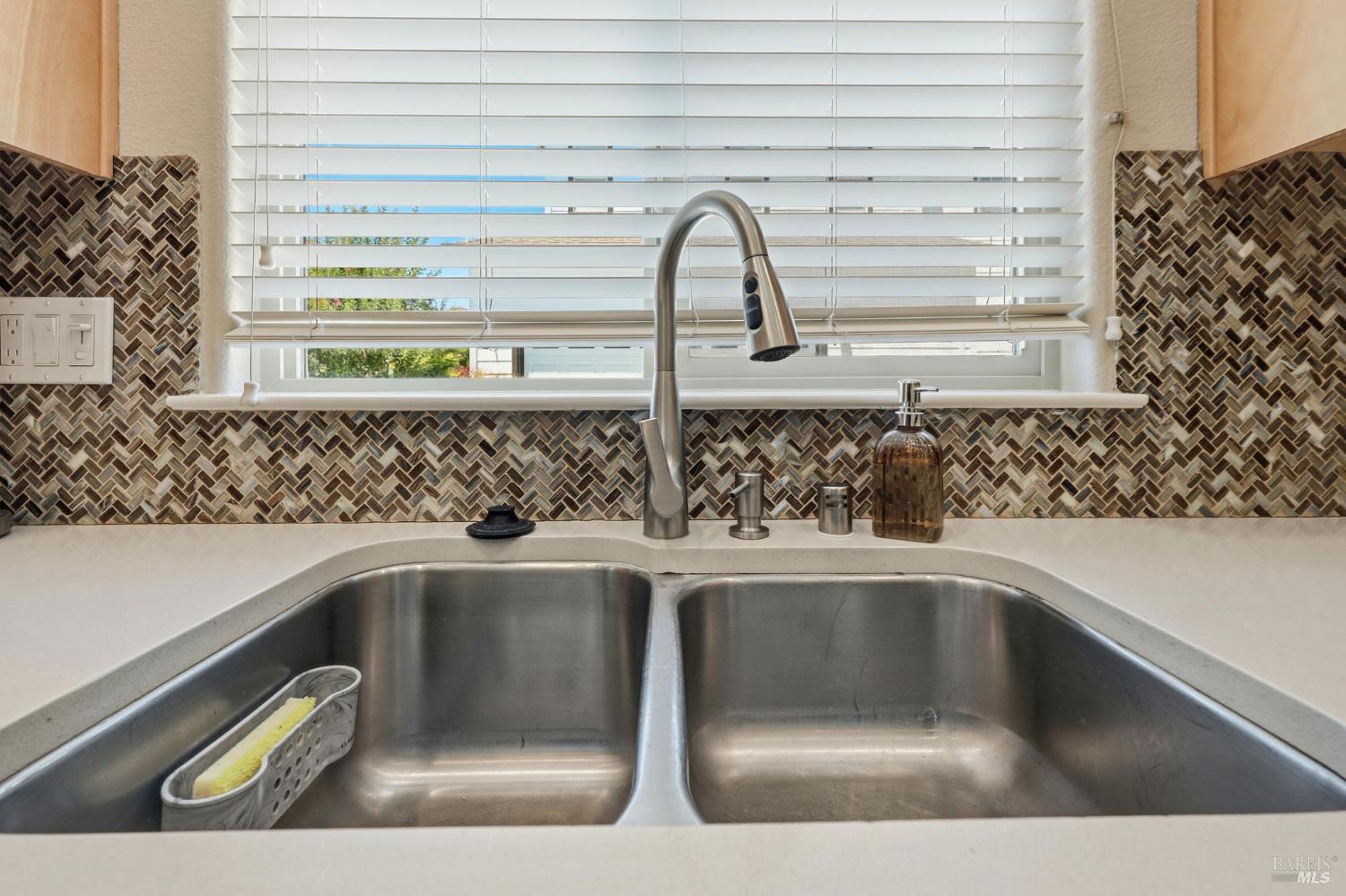 2318 Avignon Circle Santa Rosa, CA 95403 - Photo 14 of 45