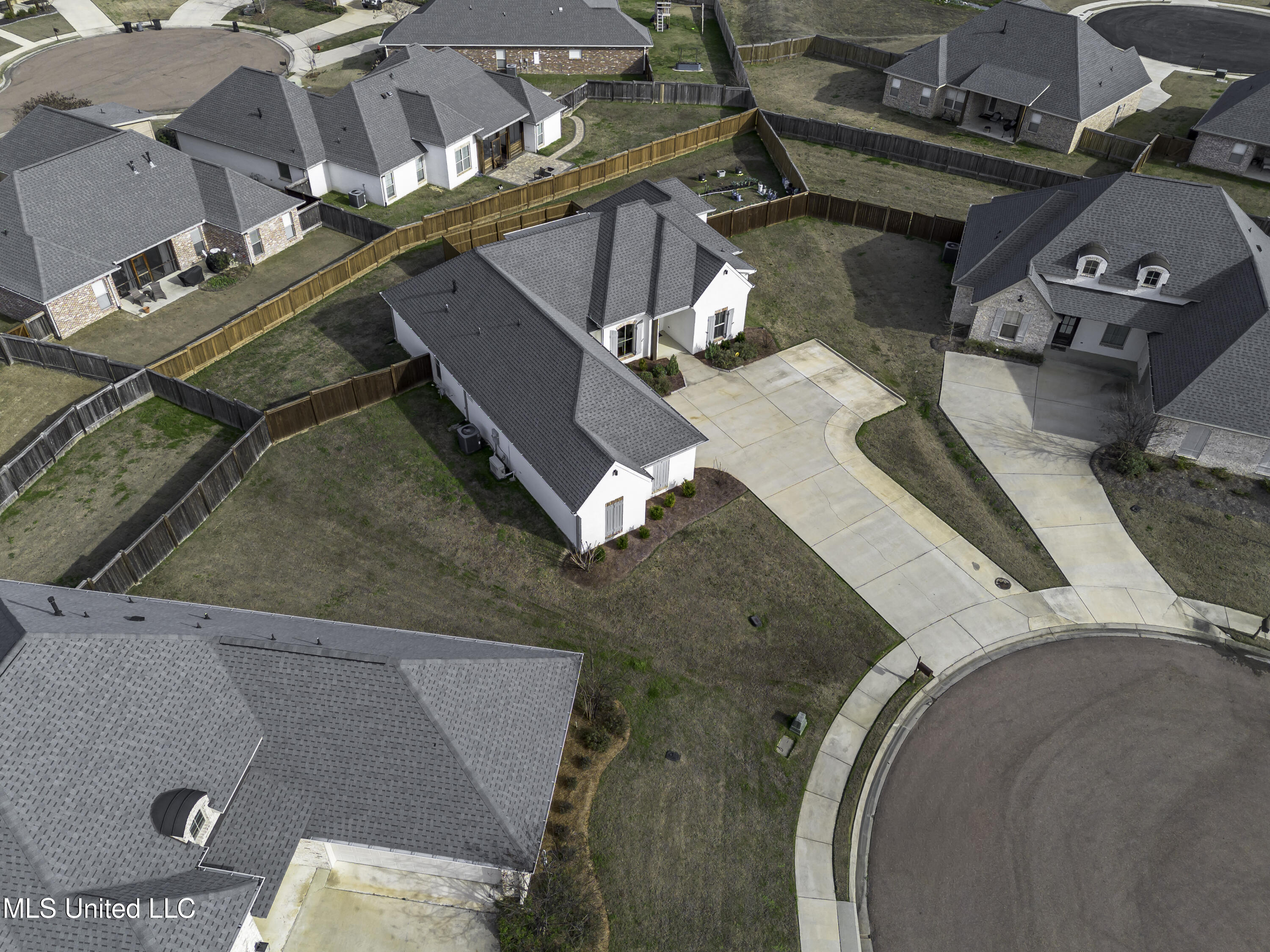 705 Queens Court Flowood, MS 39232 - Photo 5 of 63 705 Queens Ct Drone-0184