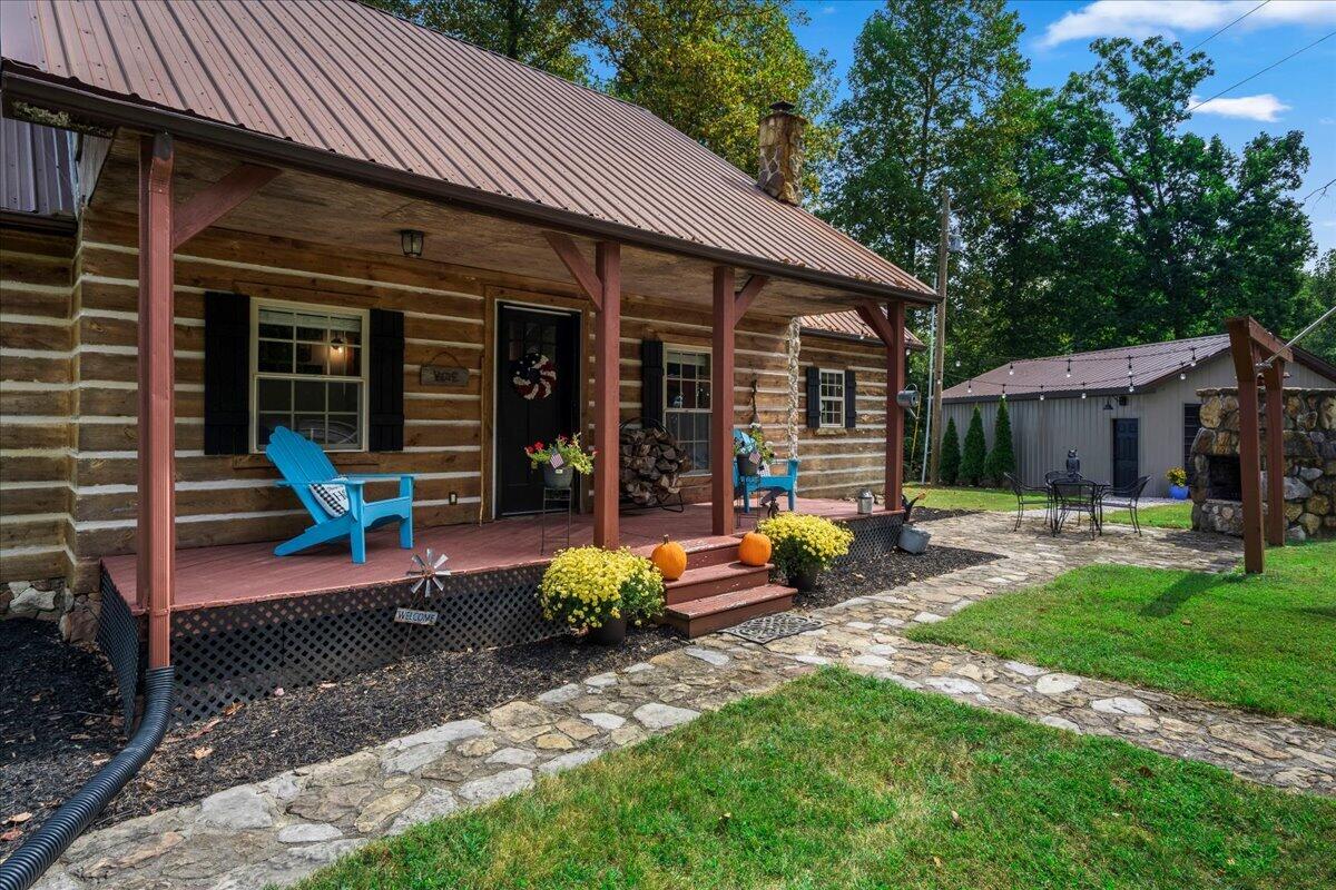 9653 McKee Road Irvine, KY 40336 - Photo 4 of 62 04-IVA00177