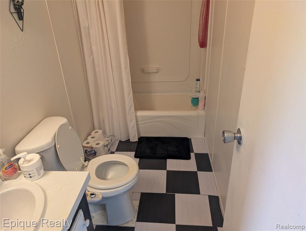 952 Cour Retta Street Warren, MI 48091 - Photo 16 of 18