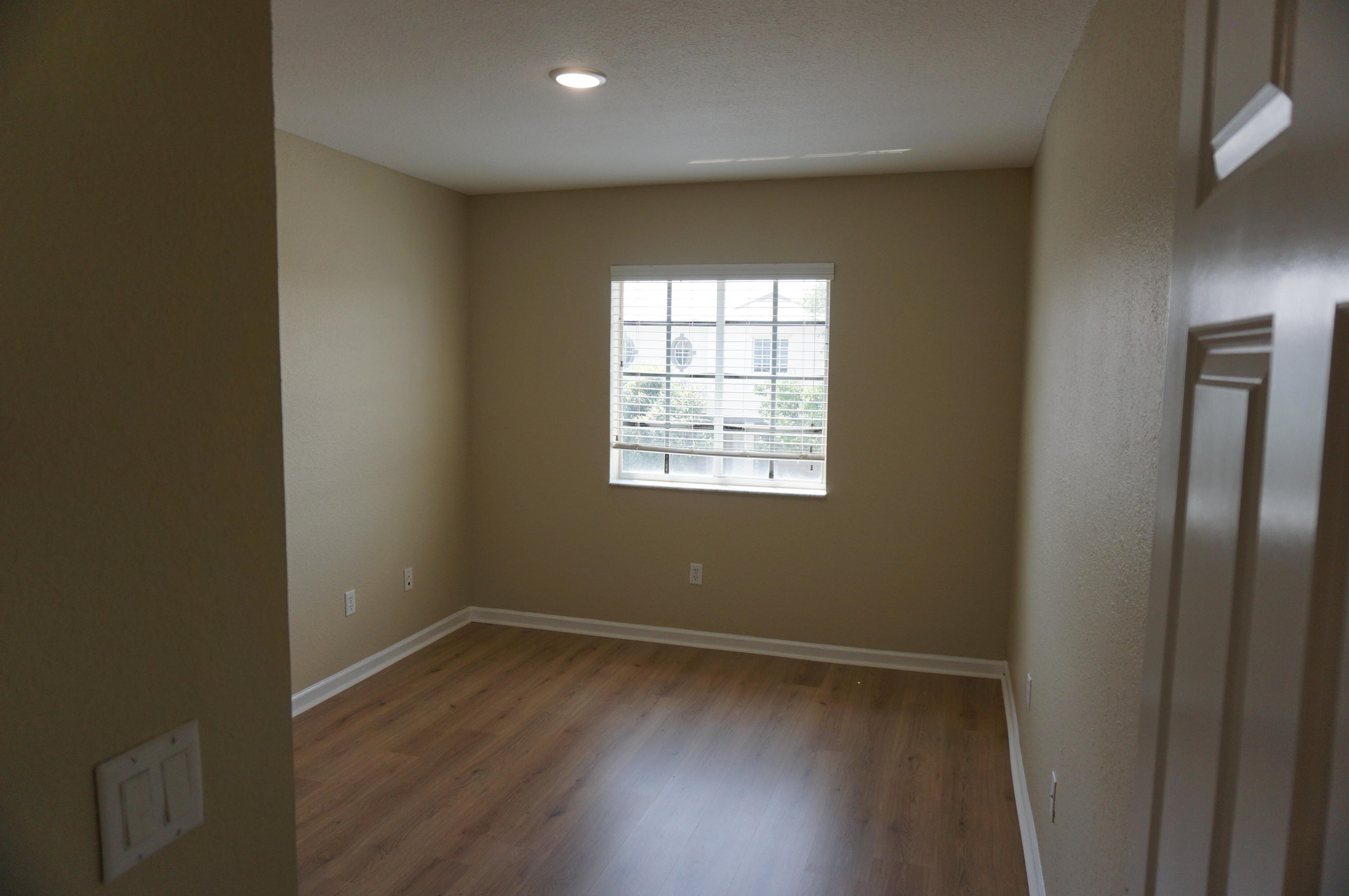 2030 Nassau Drive Riviera Beach, FL 33404 - Photo 14 of 28 DSC05311