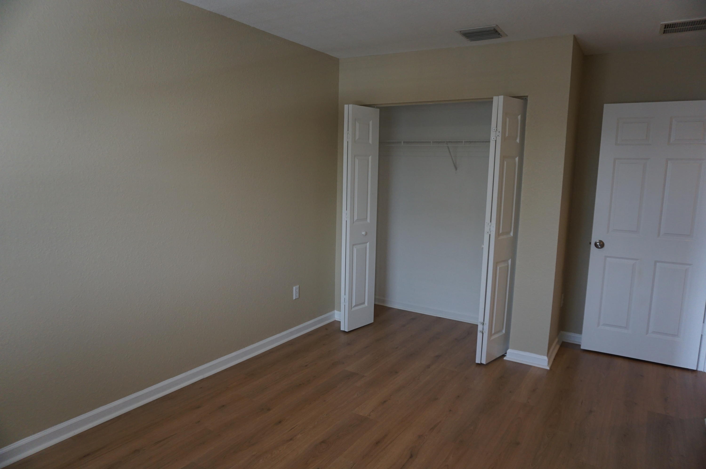 2030 Nassau Drive Riviera Beach, FL 33404 - Photo 16 of 28 DSC05313