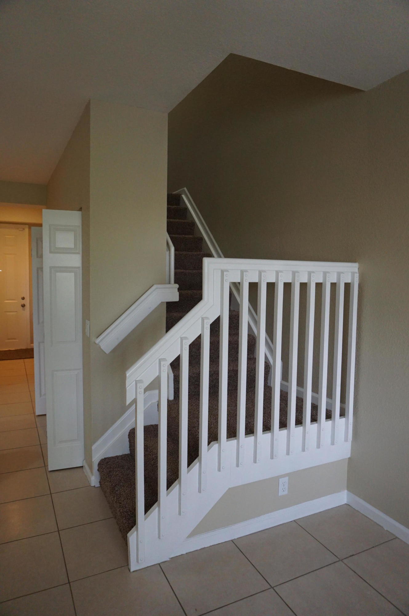 2030 Nassau Drive Riviera Beach, FL 33404 - Photo 6 of 28 DSC05300