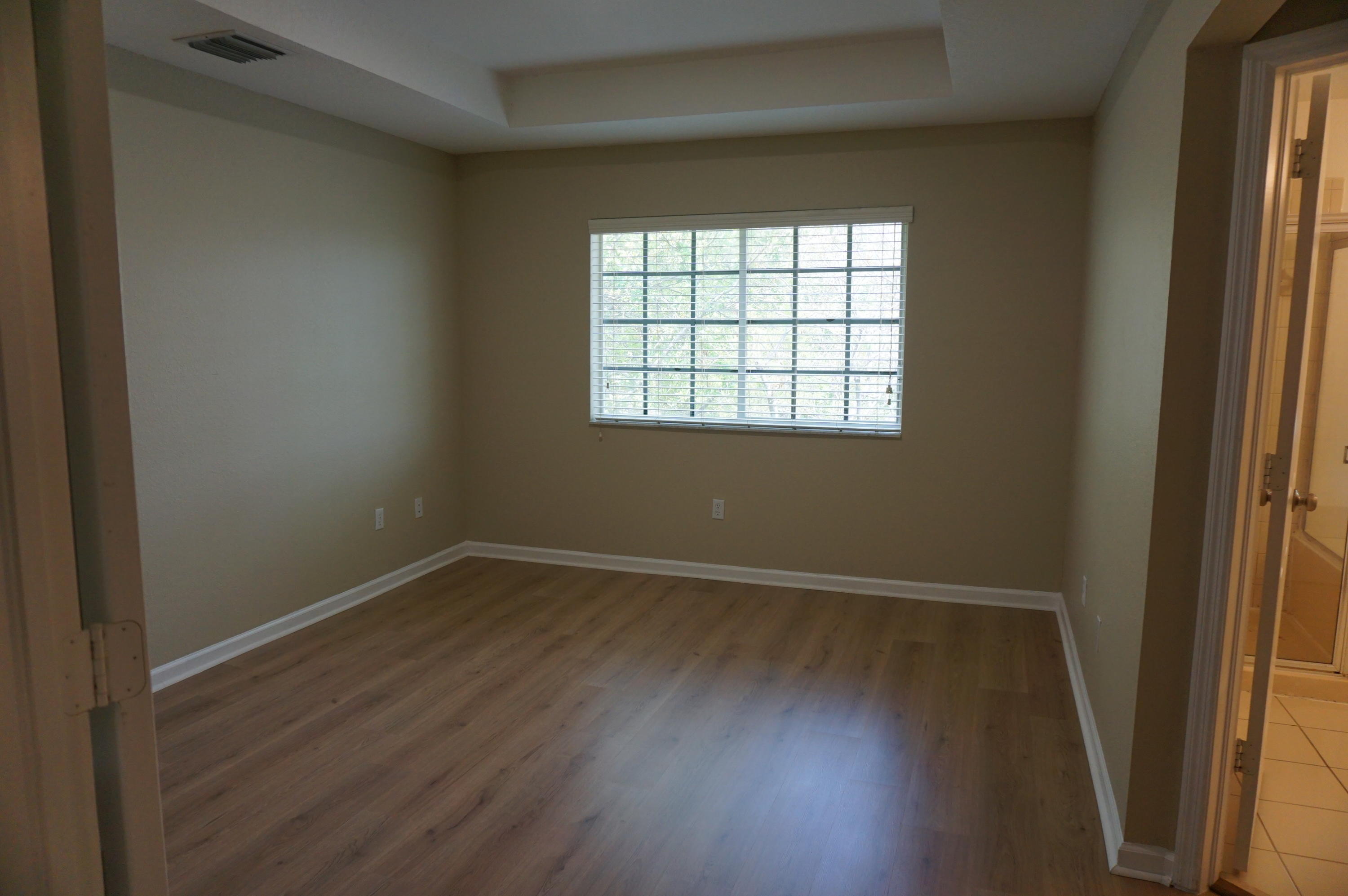 2030 Nassau Drive Riviera Beach, FL 33404 - Photo 8 of 28 DSC05305