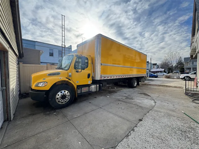 $375,000 | 8779 111th Street | Richmond Hill