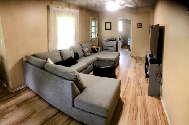 $1,500 | 17902 Strack Farm Road, Spring, TX 77379