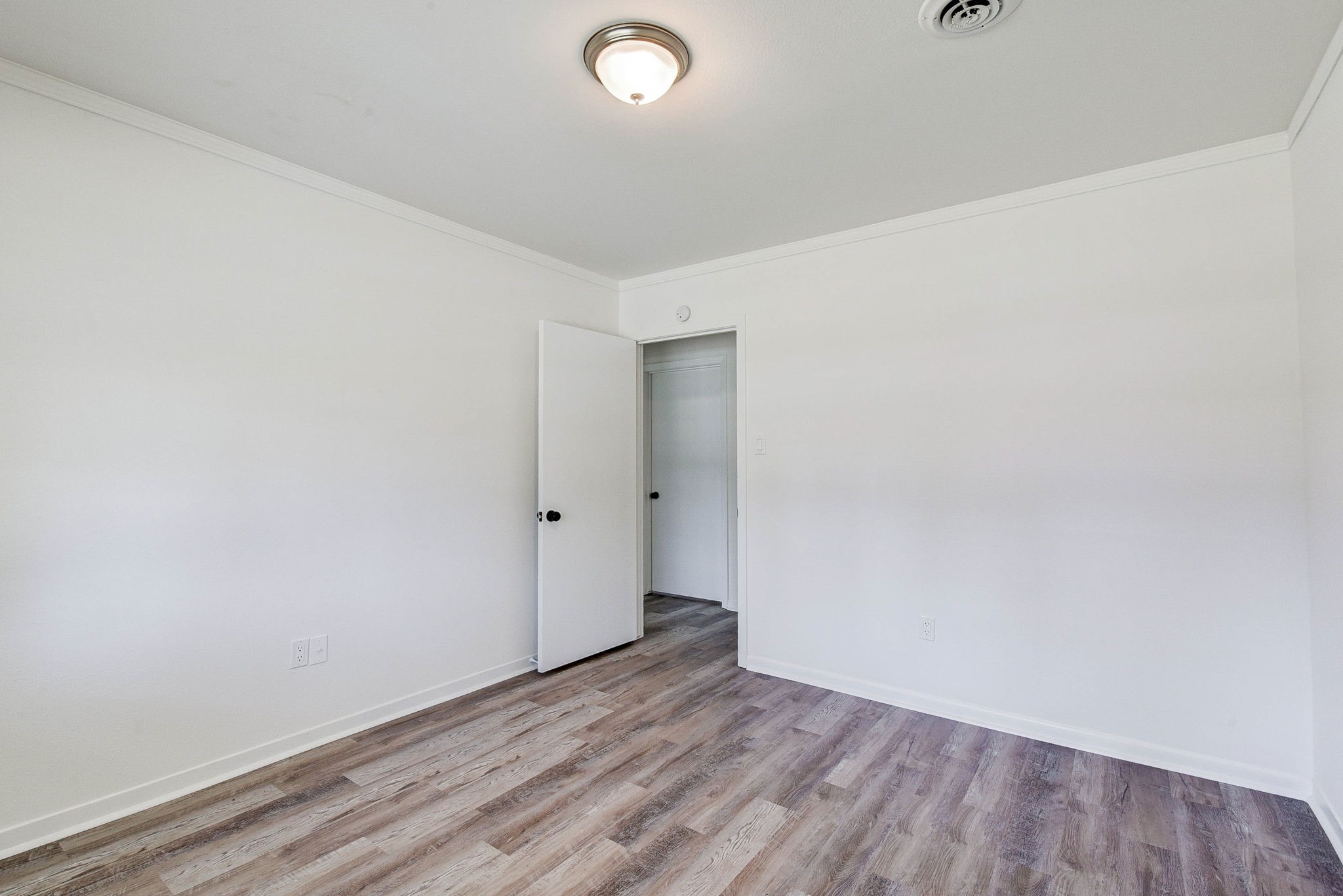 1703 North Roberson Street Conroe, TX 77301 - Photo 23 of 44 Bedroom 3