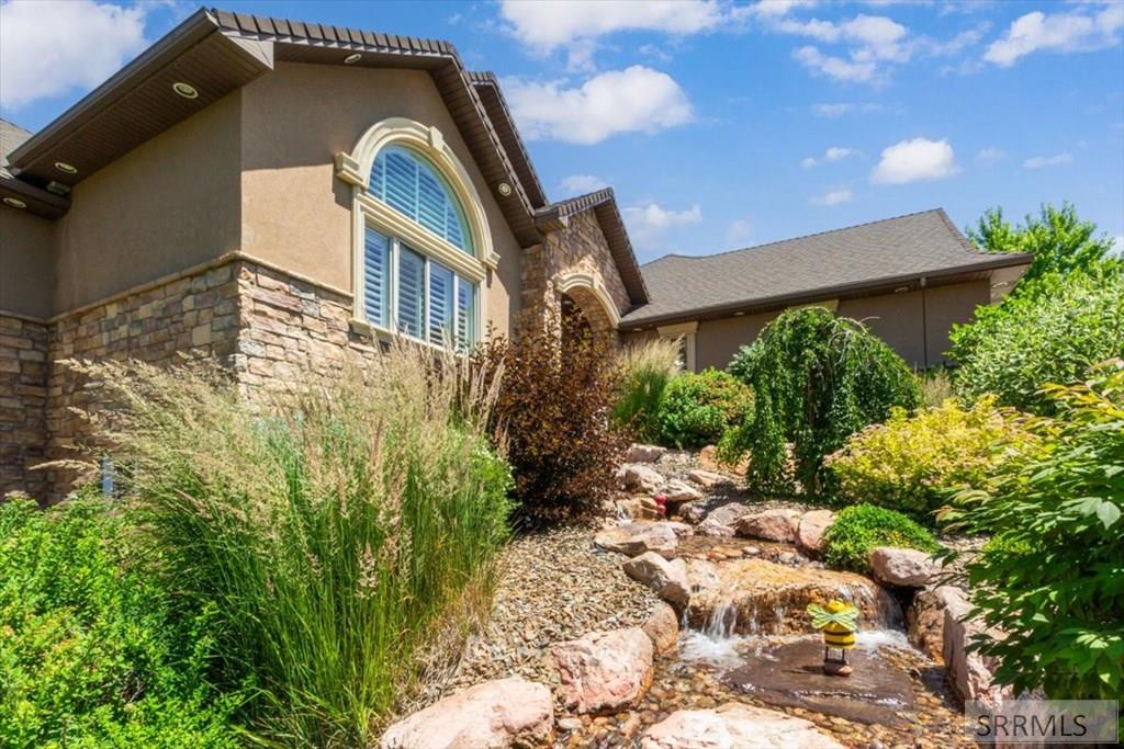 327 Talon Drive Rexburg, ID 83440 - Photo 5 of 45 Mature Landscaping