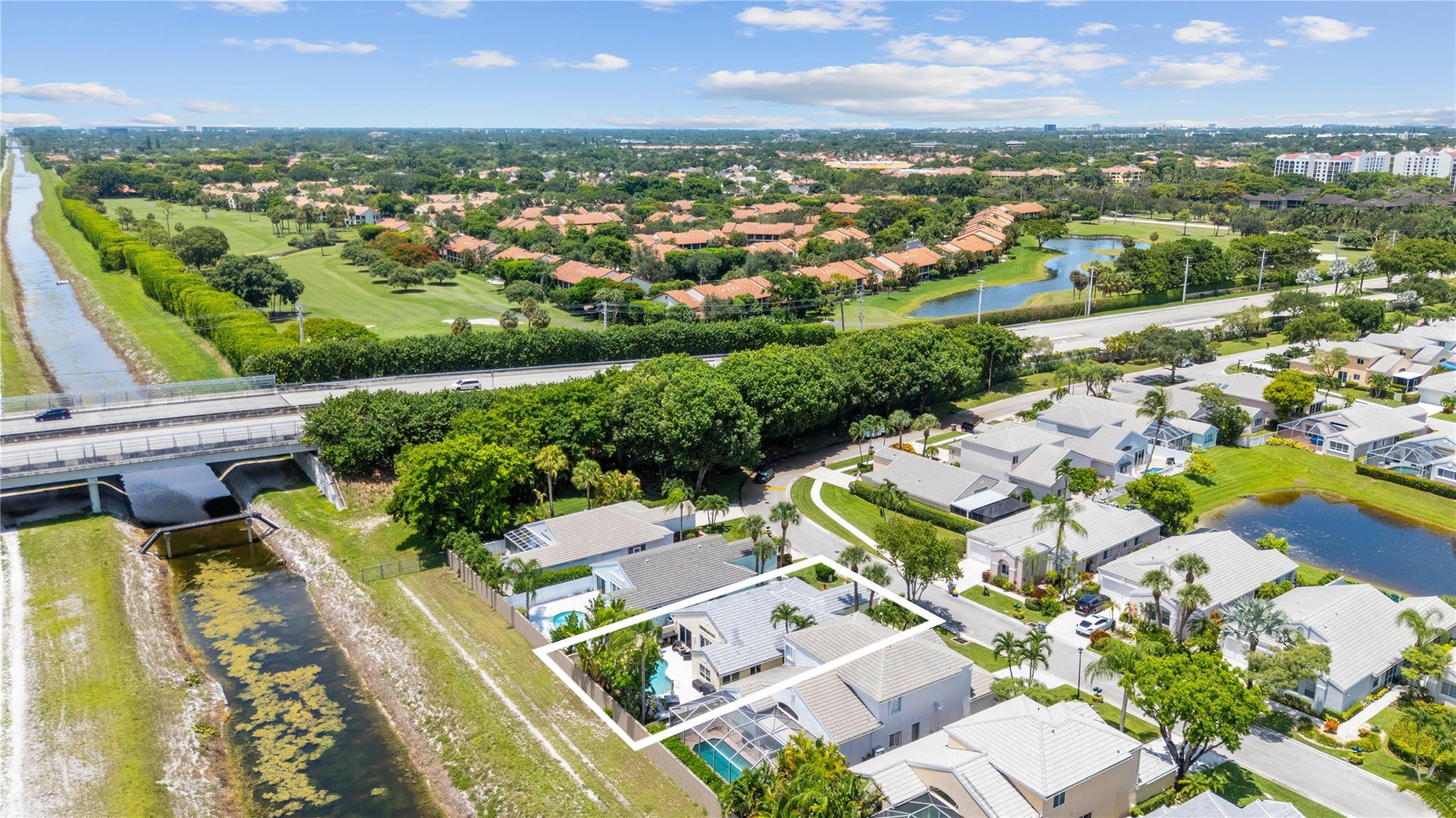 7904 Travelers Tree Drive Boca Raton, FL 33433 - Photo 32 of 35 an aerial view of residential houses with outdoor space