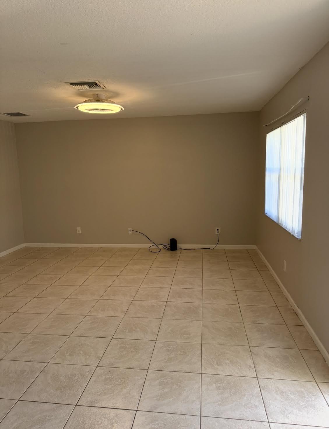 16930 93rd Road North The Acreage, FL 33470 - Photo 5 of 10 Livingroom