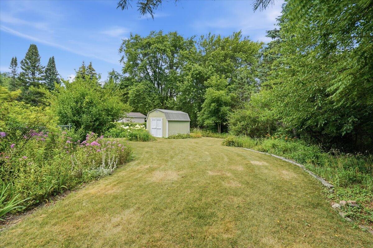 3444 East County Line Road Oak Creek, WI 53154 - Photo 44 of 59 Spacious yard