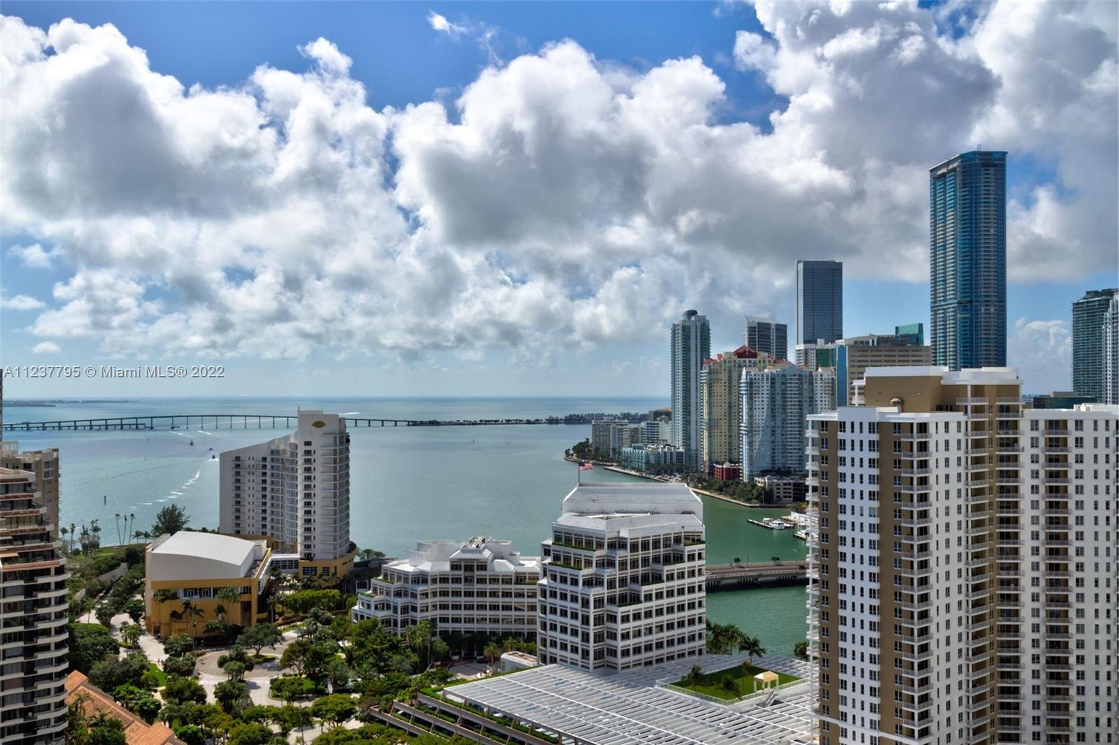 888 Brickell Key Drive, Unit PH2802 Miami, FL 33131 - Photo 30 of 47 a view of city with lot of buildings