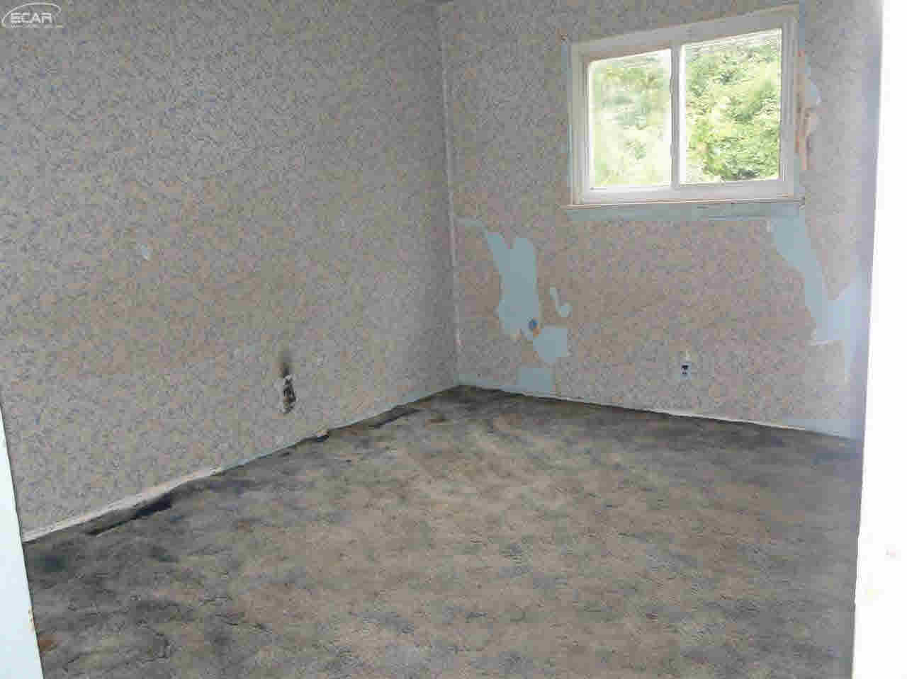 2240 O’Brien Road Mount Morris, MI 48458 - Photo 7 of 10 21221148-6.JPG