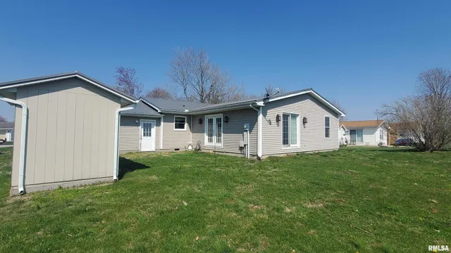 $159,900 | 904 South Sunset Drive, Pinckneyville, IL 62274
