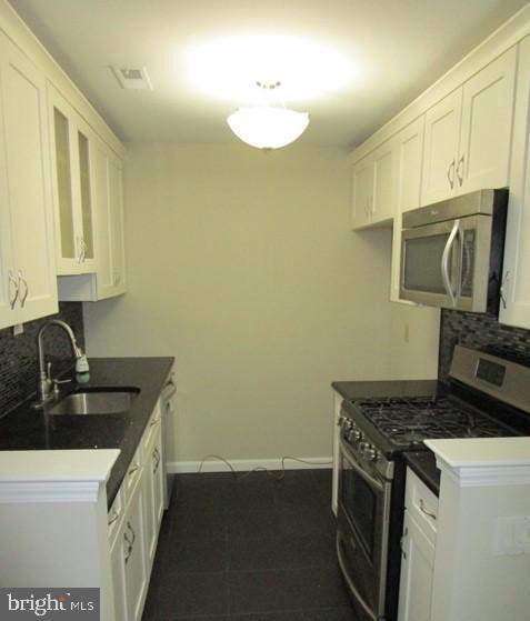 135 Tavistock Road Cherry Hill, NJ 08034 - Photo 7 of 22 Gallery Image 7