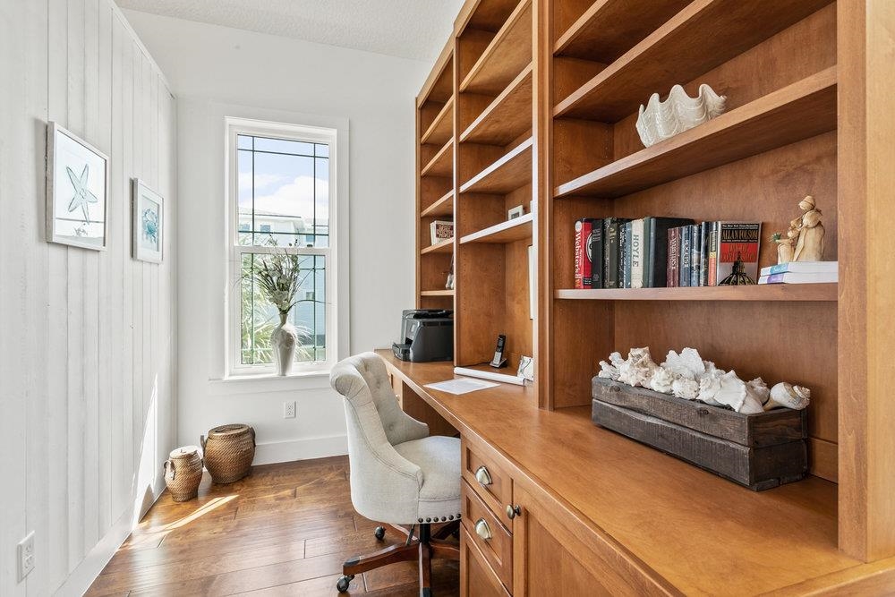 5467 Atlantic View St. Augustine, FL 32080 - Photo 27 of 42 a room with furniture and window