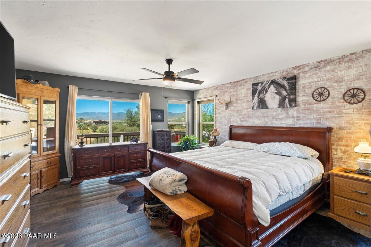 14020 East Ridge Way Dewey, AZ 86327 - Photo 10 of 47 Primary Bedroom